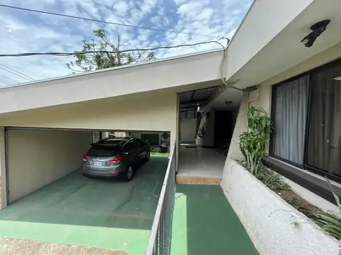 Casa de dos plantas en San Pedro de Poás — foto 3