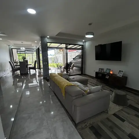 Moderna Casa en San Pedro de Poás, Alajuela — foto 6