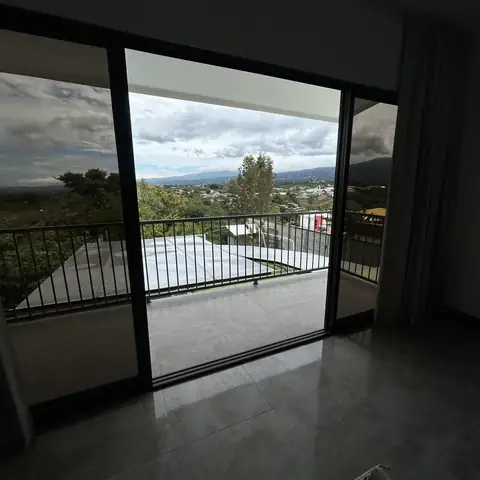 Moderna Casa en San Pedro de Poás, Alajuela — foto 13